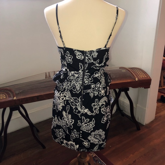 🖤🖤American Eagle Peplum Dress - Picture 5 of 6